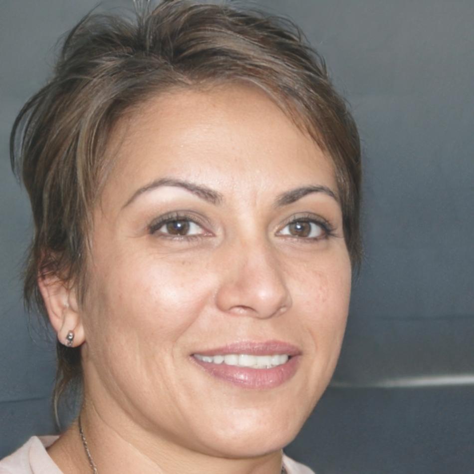 Елена Сурикова